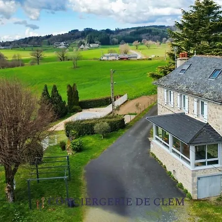 Le Angele, 12pers, Piscine, Calme, 4ch, 9lits Vakantiehuis Sénezergues