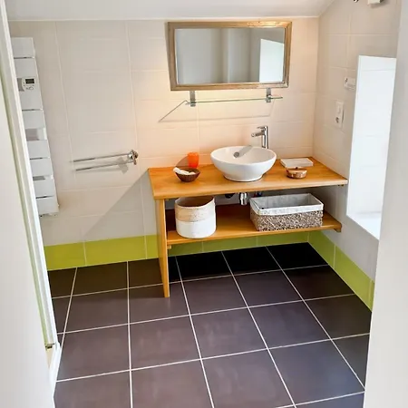 Vakantiehuis Le Angele, 12pers, Piscine, Calme, 4ch, 9lits Sénezergues