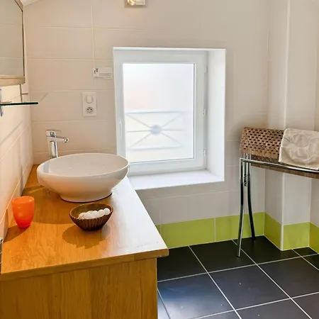 Vakantiehuis Le Angele, 12pers, Piscine, Calme, 4ch, 9lits