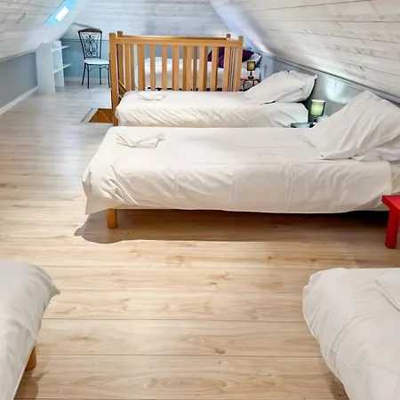 Vakantiehuis Le Angele, 12pers, Piscine, Calme, 4ch, 9lits Sénezergues